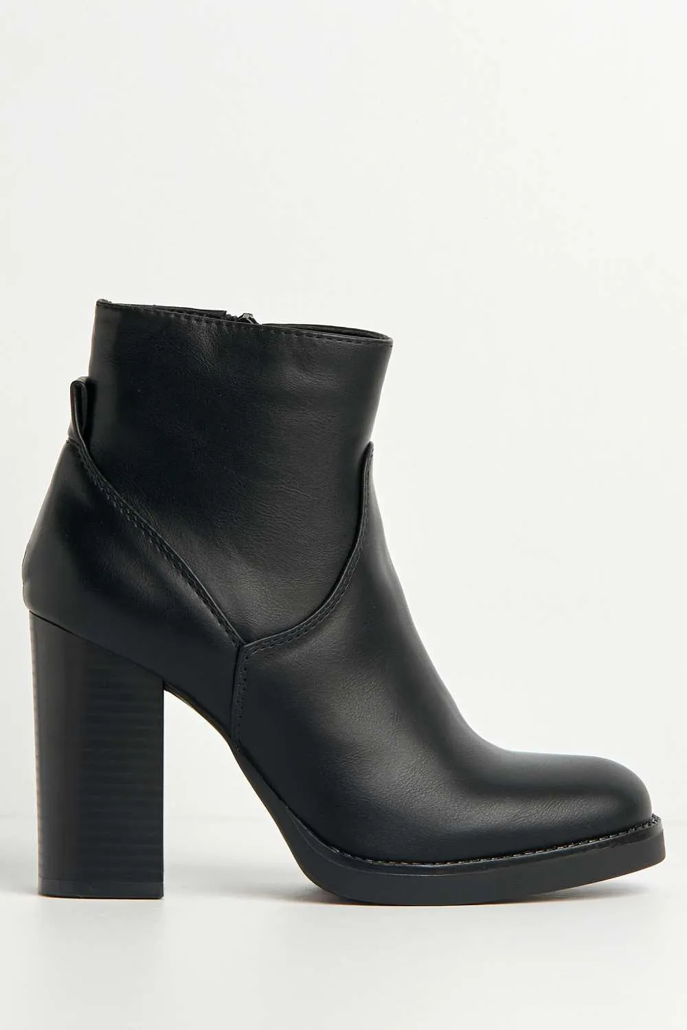 Canna Side Zip Block Heel Ankle Boots in Black Matt