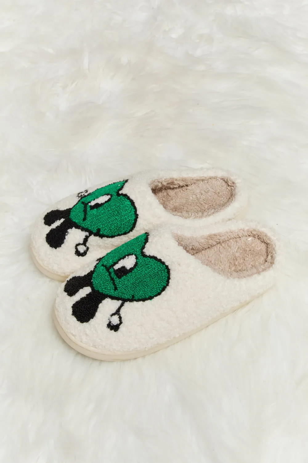 Love Heart Print Plush Slippers