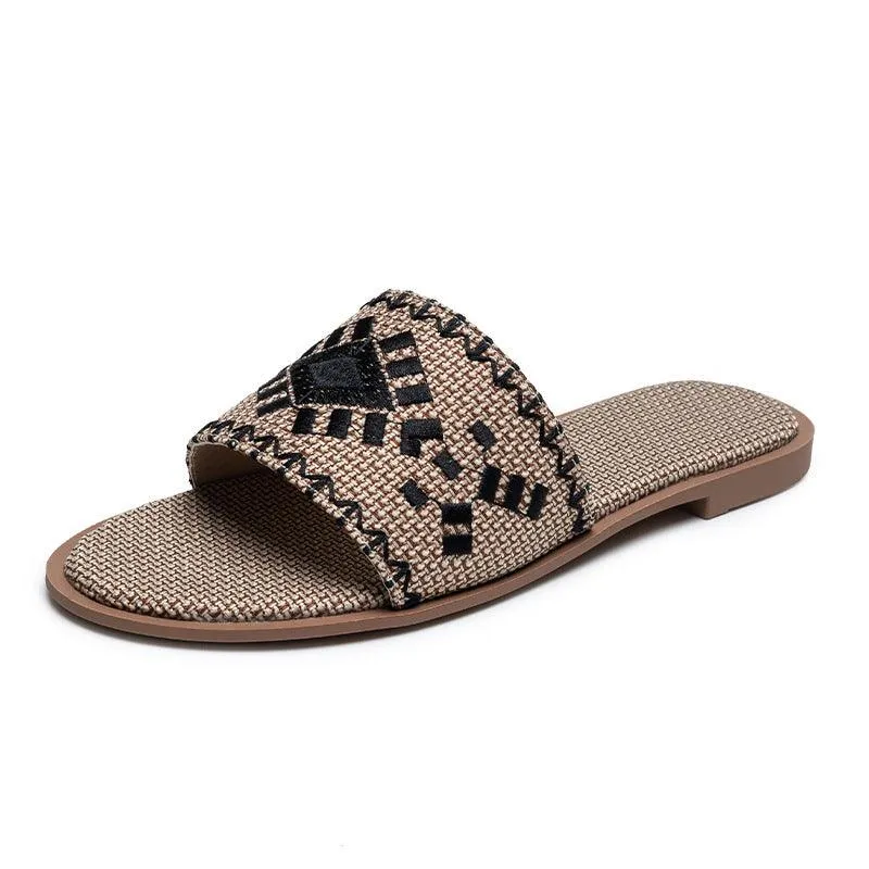 New Embroidered Flat Women's Slippers For Casual Outerwear