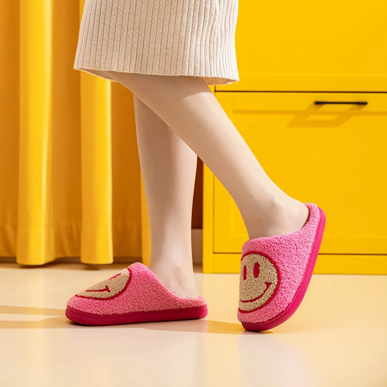 Smiley Face Slippers - Pink