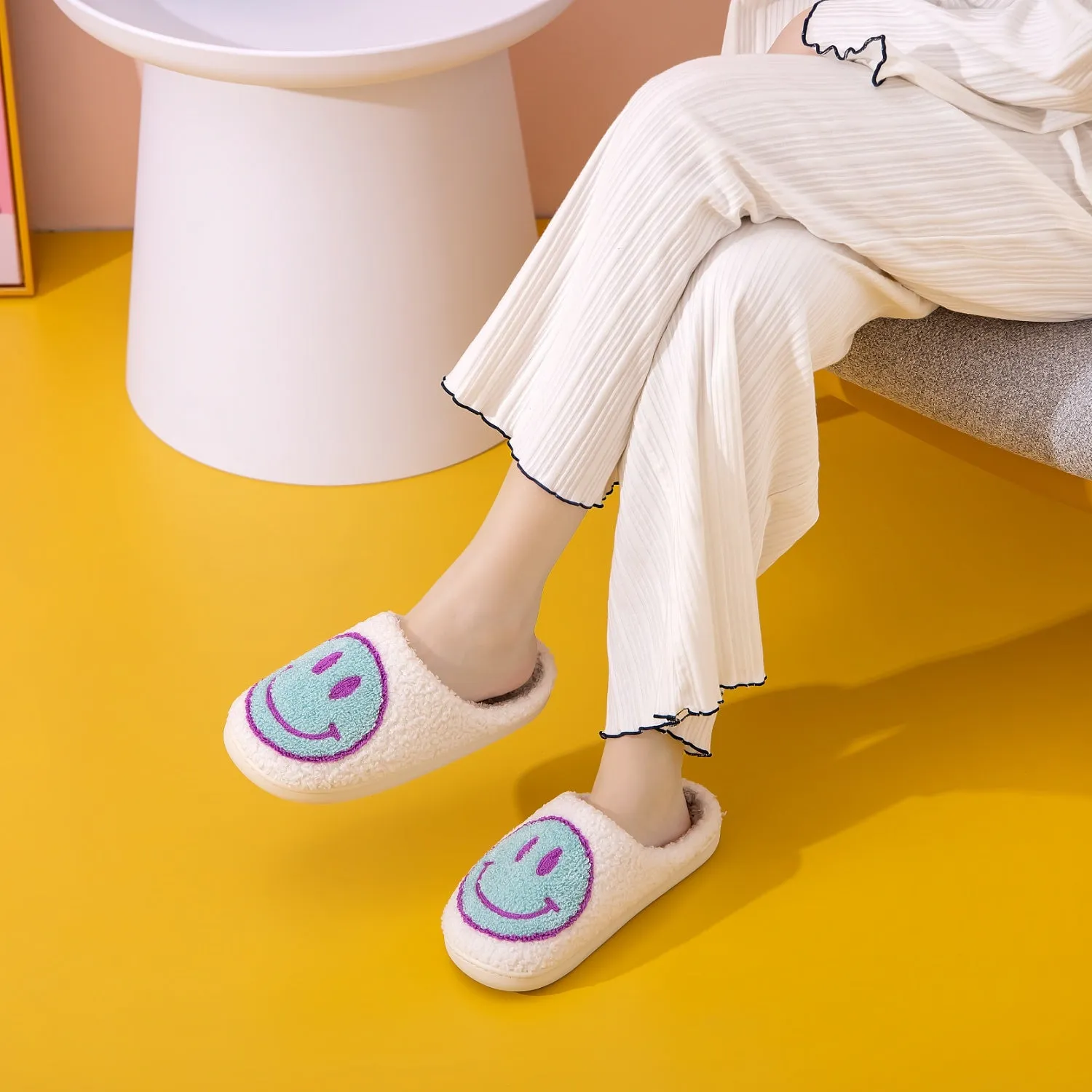 Smiley Face Slippers - White