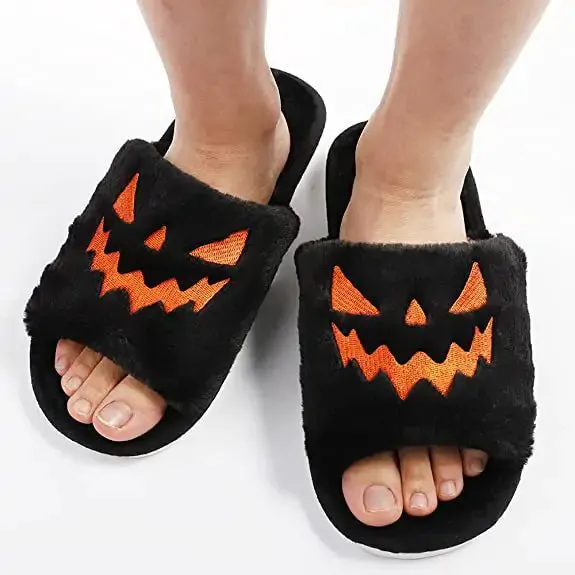 The Cutest Halloween Slippers 🎃